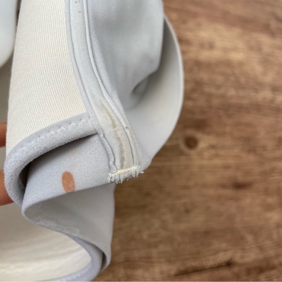 Soma Enbliss Wireless White Bra Size 40D - Picture 3 of 4